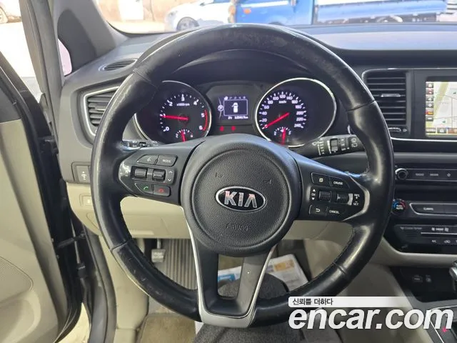 Kia Carnival — интерьер