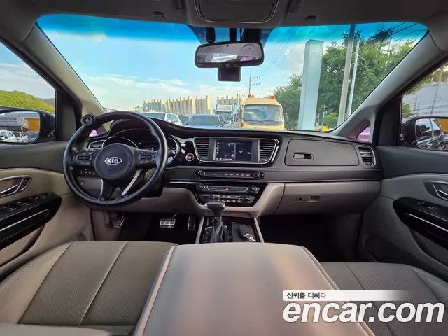 Kia Carnival — интерьер