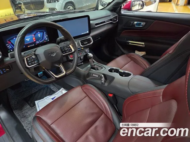 Ford Mustang — интерьер