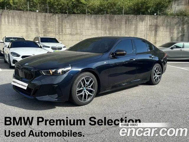 BMW i5