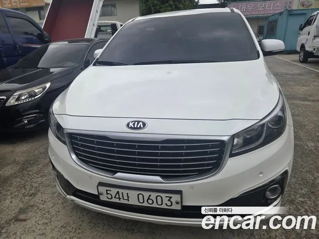 Kia Carnival — экстерьер