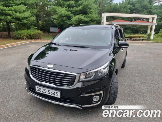 Kia Carnival — экстерьер
