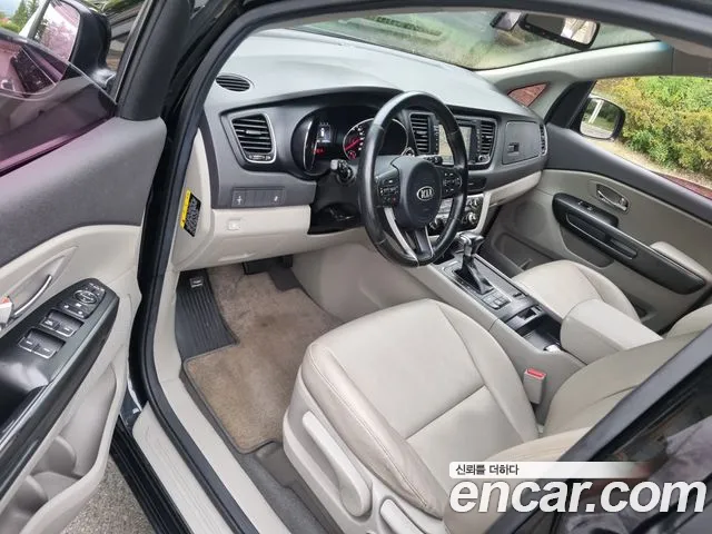 Kia Carnival — интерьер