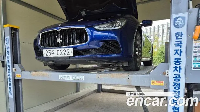 Maserati Ghibli