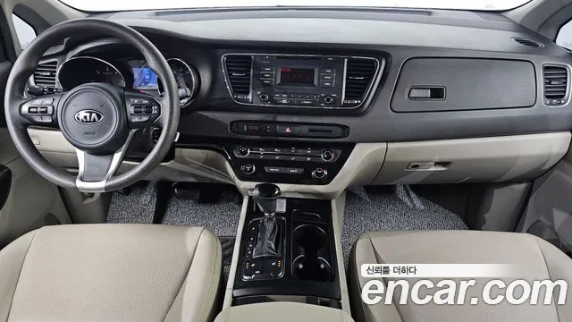 Kia Carnival — интерьер