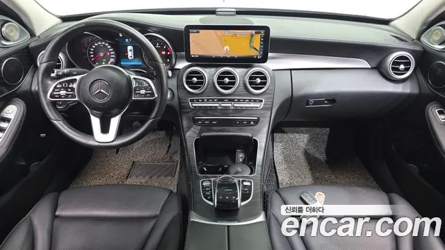 Mercedes-Benz C-класс — интерьер