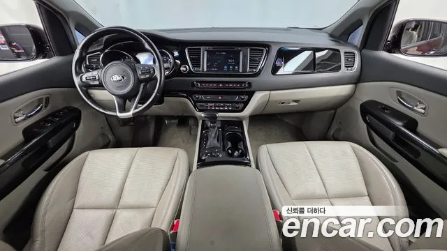 Kia Carnival — интерьер