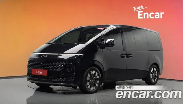 Hyundai Staria