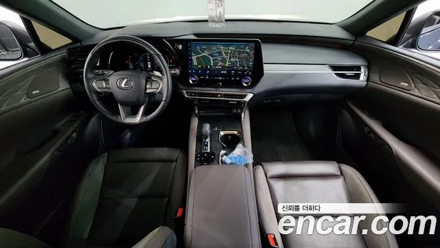 Lexus RX — интерьер