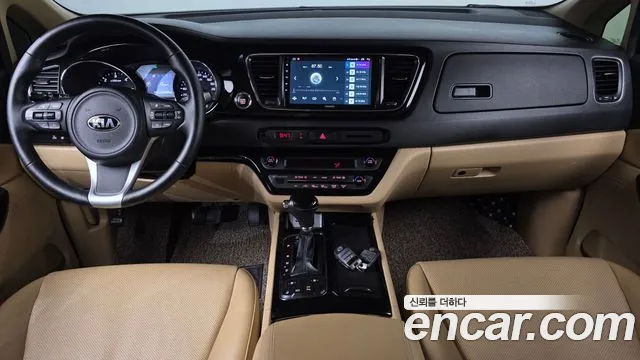 Kia Carnival — интерьер