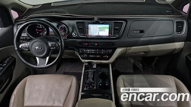 Kia Carnival — интерьер
