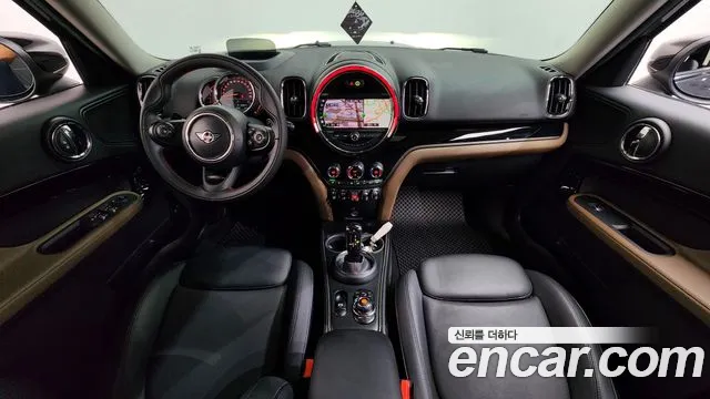 MINI Countryman — интерьер