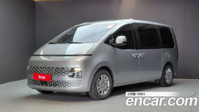 Hyundai Staria
