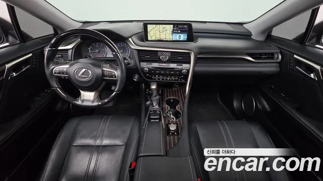 Lexus RX — интерьер