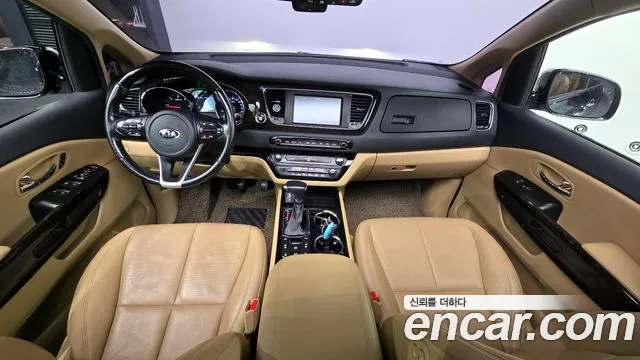 Kia Carnival — интерьер