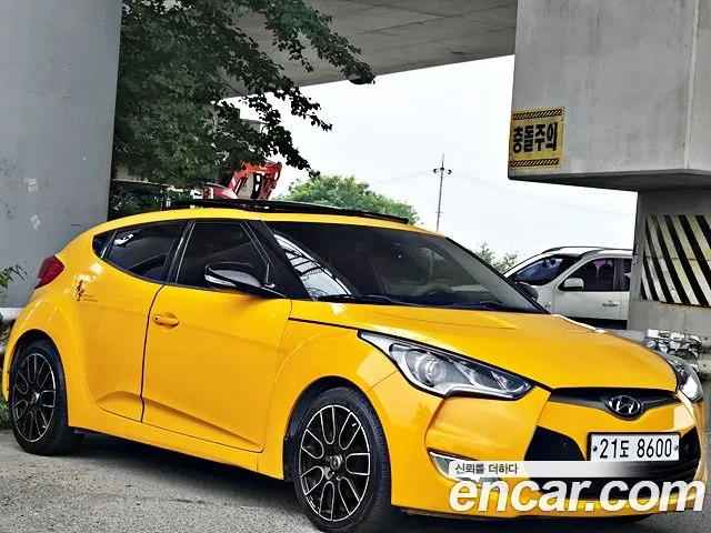 Hyundai Veloster