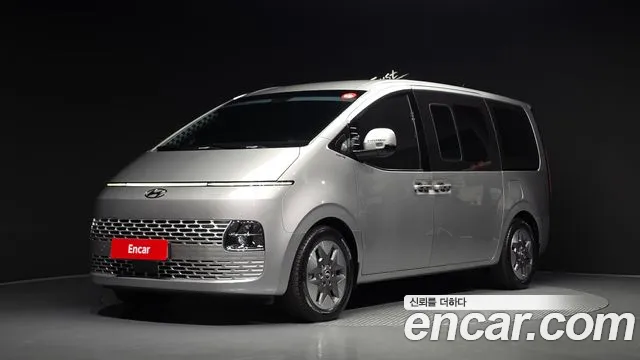 Hyundai Staria