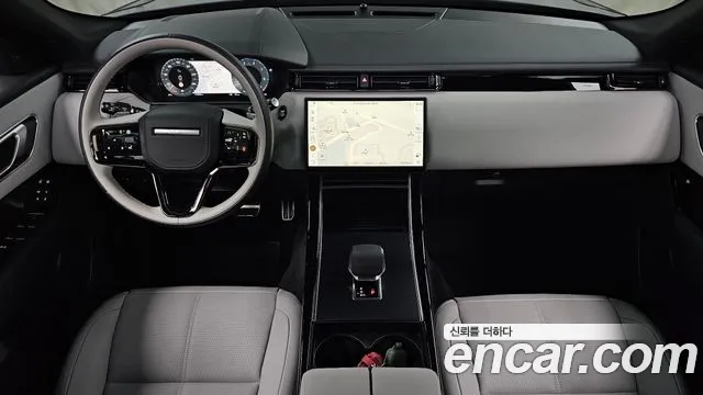 Land Rover Range Rover Velar — интерьер
