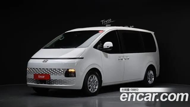Hyundai Staria