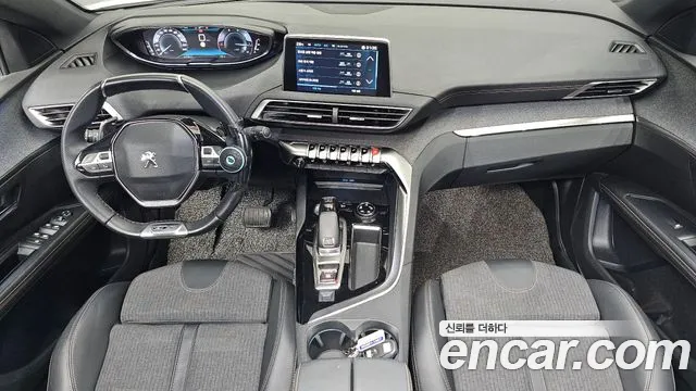 Peugeot 5008 — интерьер