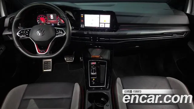 Volkswagen Golf — интерьер