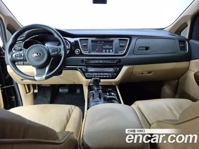 Kia Carnival — интерьер