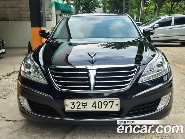 Hyundai Equus