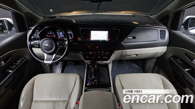 Kia Carnival — интерьер