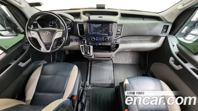 Hyundai Solati — интерьер