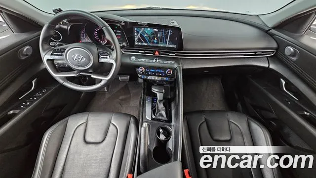 Hyundai Elantra — интерьер