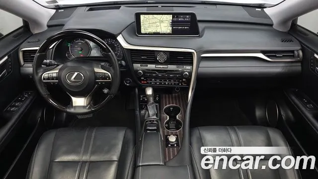 Lexus RX — интерьер