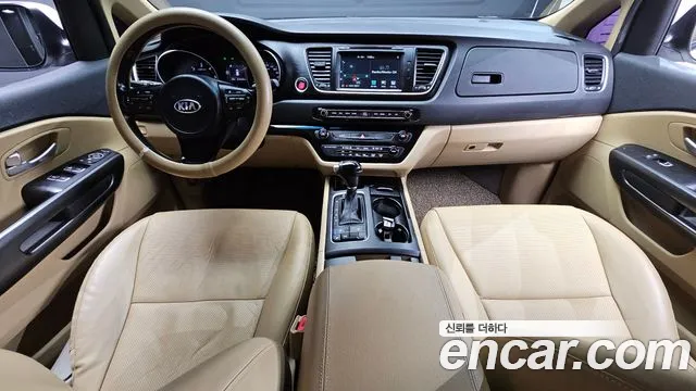 Kia Carnival — интерьер