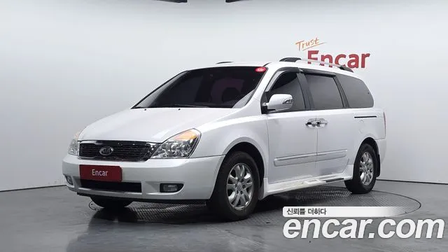 Kia Carnival — экстерьер