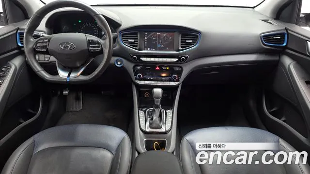 Hyundai Ioniq — интерьер
