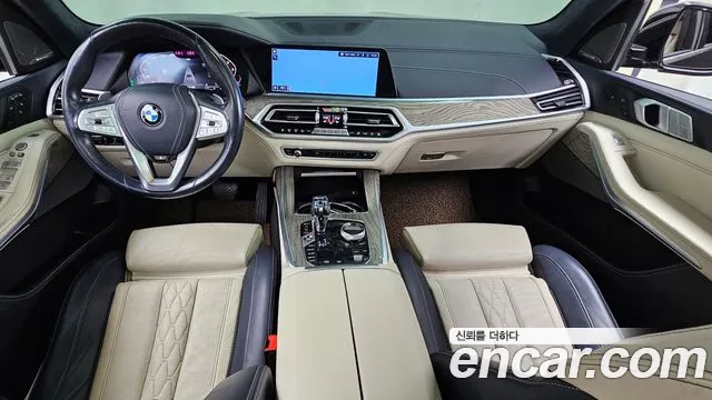 BMW X7 — экстерьер