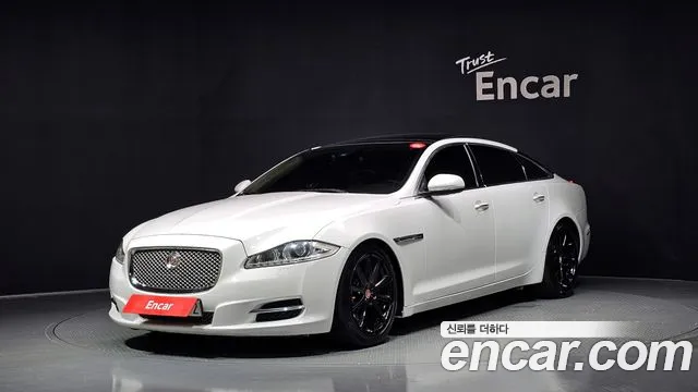 Jaguar XJ — экстерьер