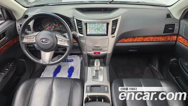 Subaru Legacy — интерьер