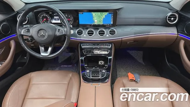 Mercedes-Benz E-класс — интерьер