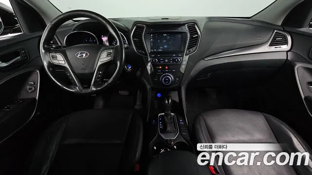 Hyundai Santa Fe — интерьер
