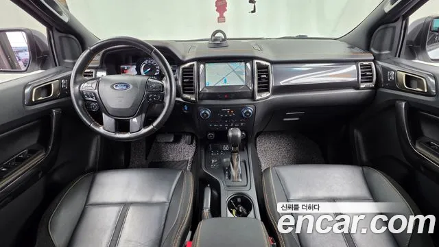 Ford Ranger — интерьер