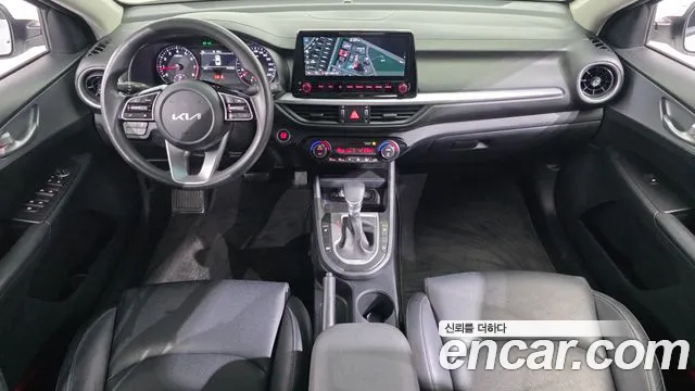 Kia K3 — интерьер