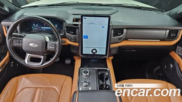 Ford Expedition — интерьер