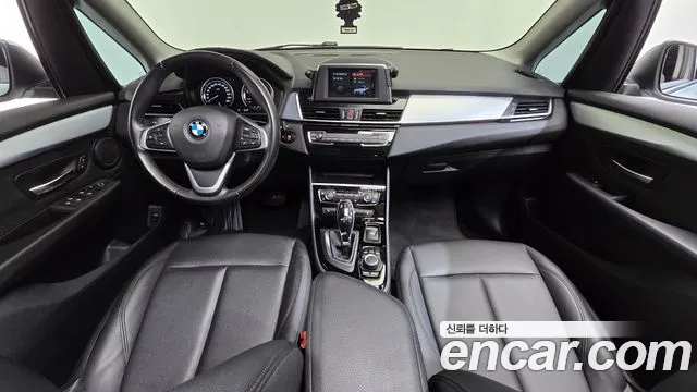 BMW 2 серия — интерьер