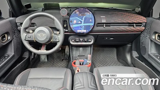 MINI Cooper Convertible — интерьер