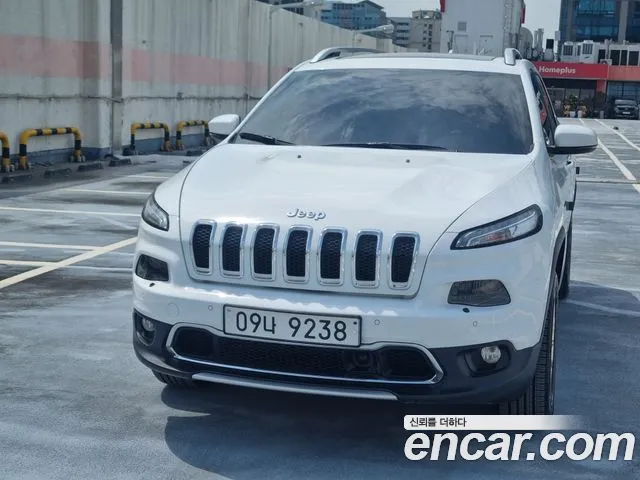 Jeep Cherokee — экстерьер