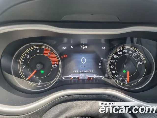 Jeep Cherokee — интерьер