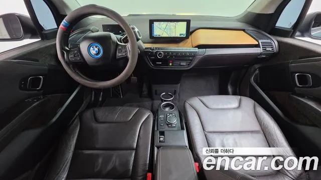 BMW i3 — интерьер