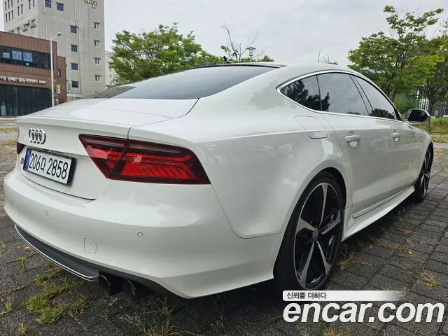 Audi S7 — интерьер
