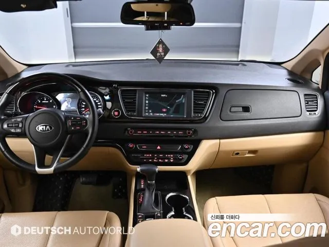 Kia Carnival — интерьер