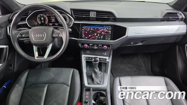 Audi Q3 — интерьер